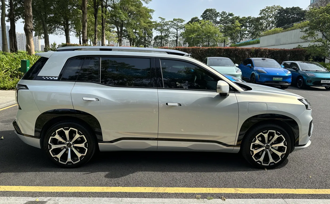 GAC Aion V