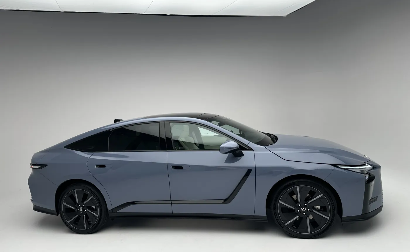 Nowy Lexus ES