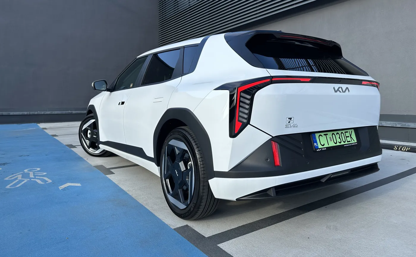 Nowa Kia EV4