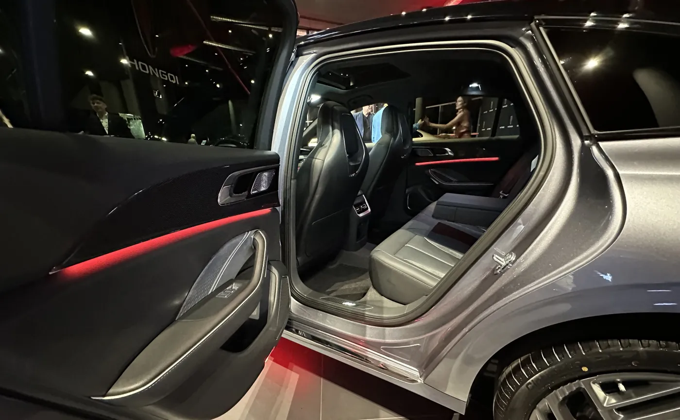 Hongqi H6
