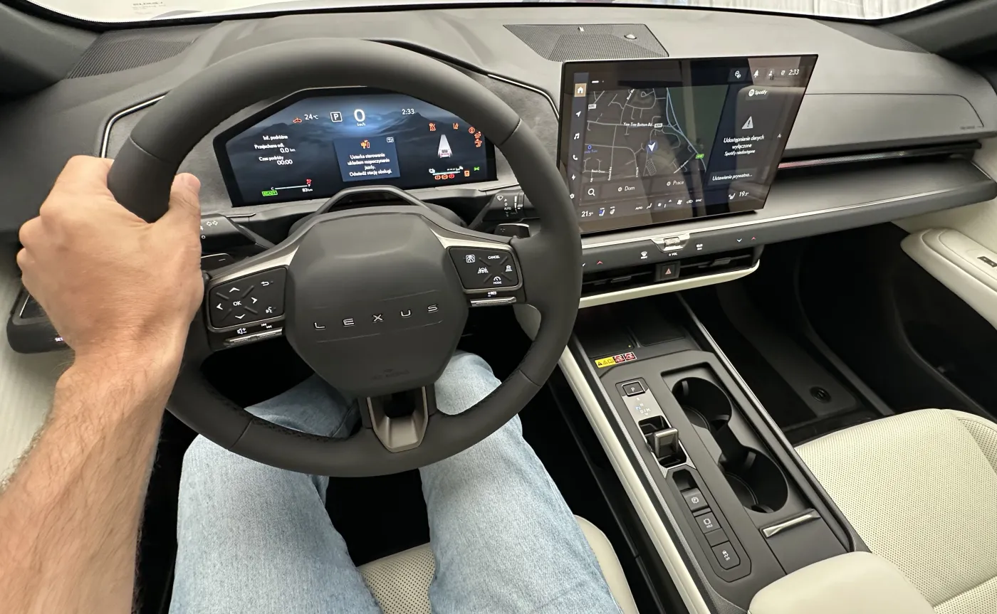Nowy Lexus ES
