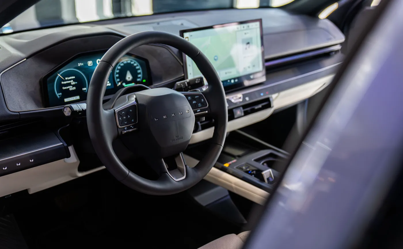 Nowy Lexus ES
