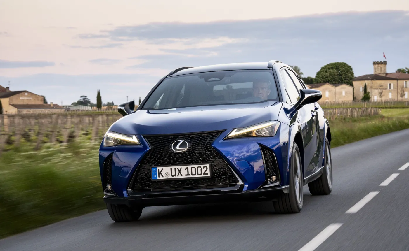 Lexus UX 300h
