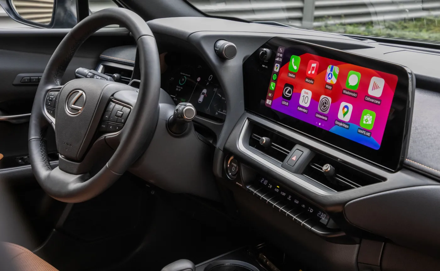 Lexus UX 300h