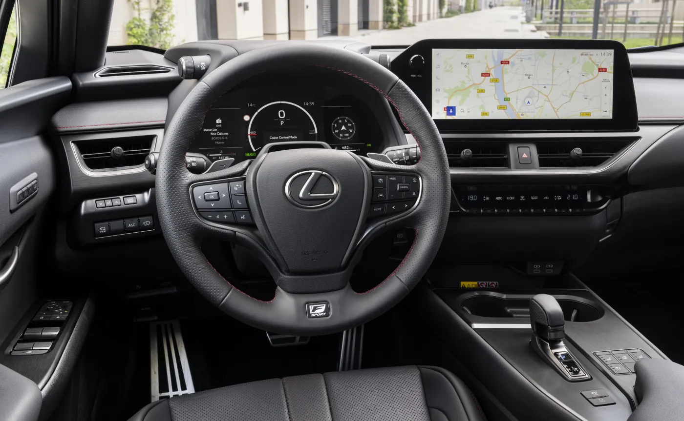Lexus UX 300h