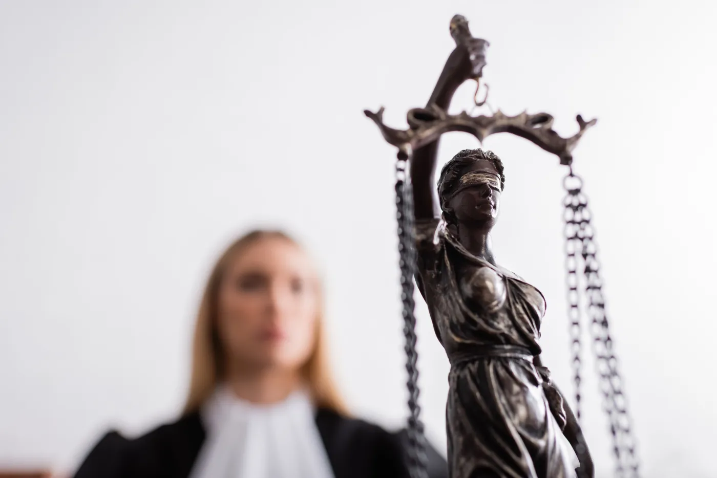 Śledztwo w sprawie Funduszu Sprawiedliwości trwa. Gdańscy śledczy zabezpieczyli 300 segregatorów