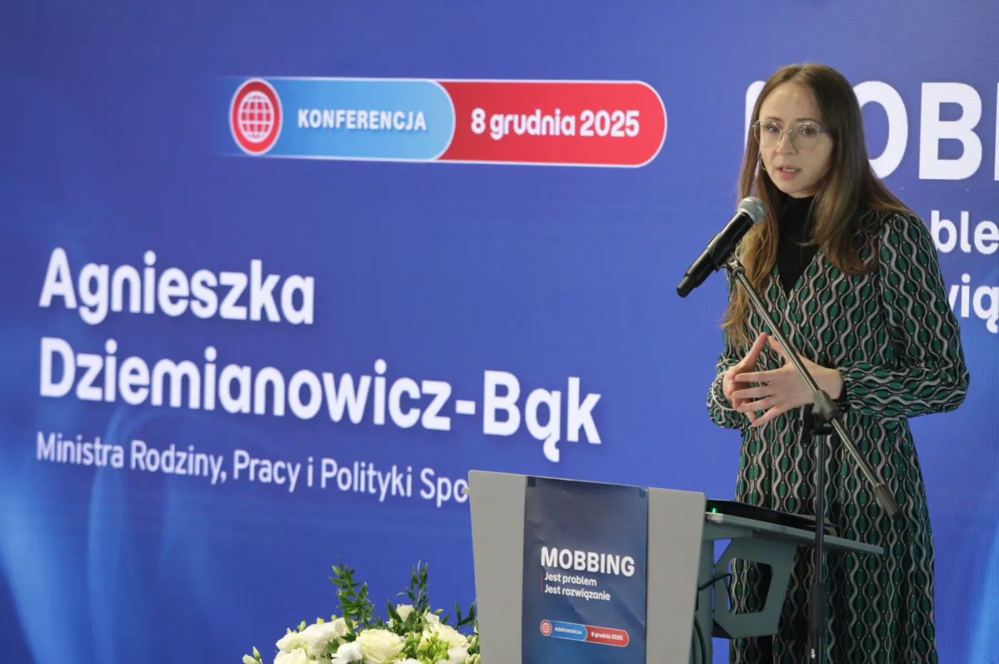 Problem mobbingu. Ministra pracy: Sytuacja w Polsce nie wygląda dobrze