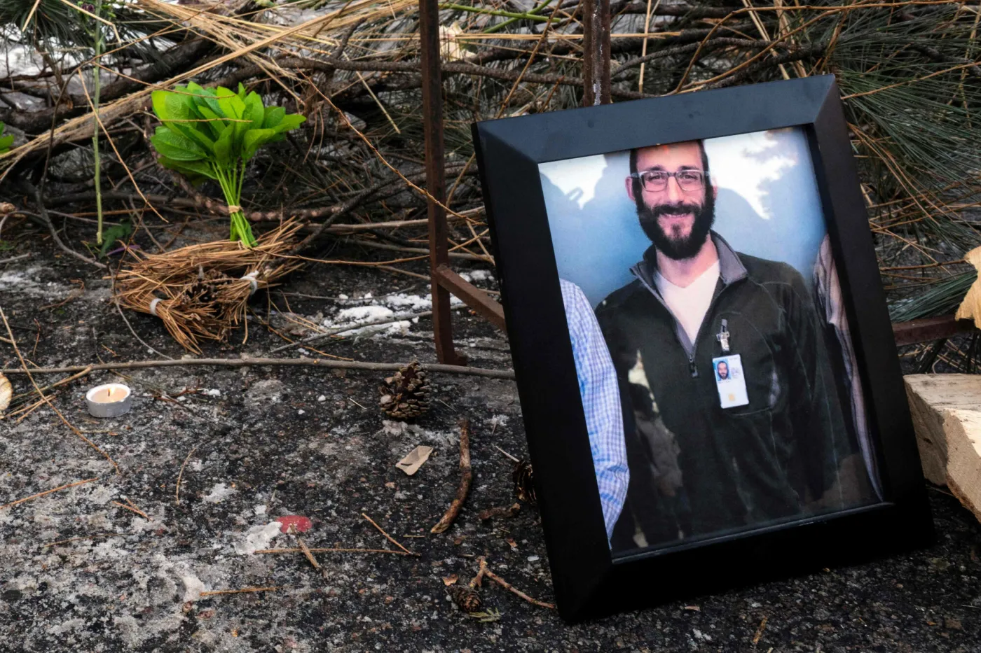 Tragiczna strzelanina w Minneapolis. Analiza wideo przeczy wersji władz. "Bandyci z ICE"