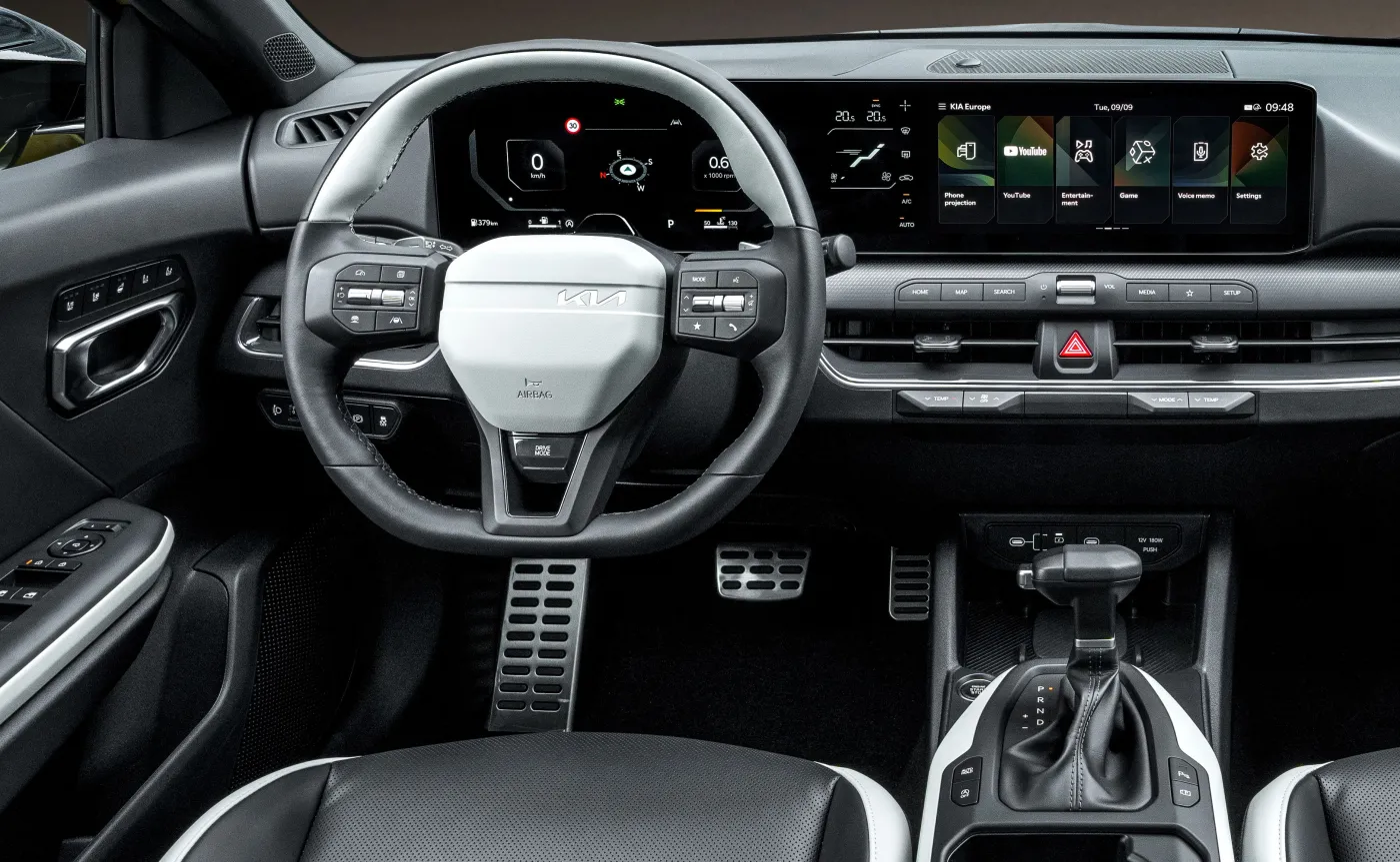 Nowa Kia K4