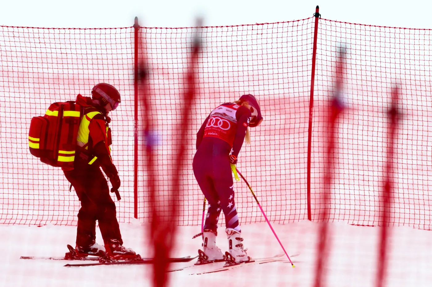 Lindsey Vonn upadła na trasie i uderzyła w siatkę bezpieczeństwa. Zjazd alpejskiego Pucharu Świata odwołany