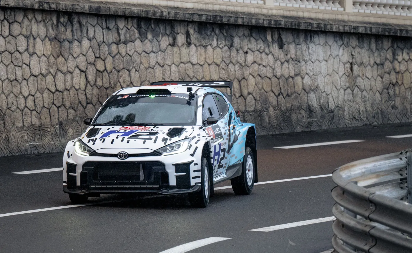 Toyota GR Yaris Rally2 H2 Concept na torze w Monako