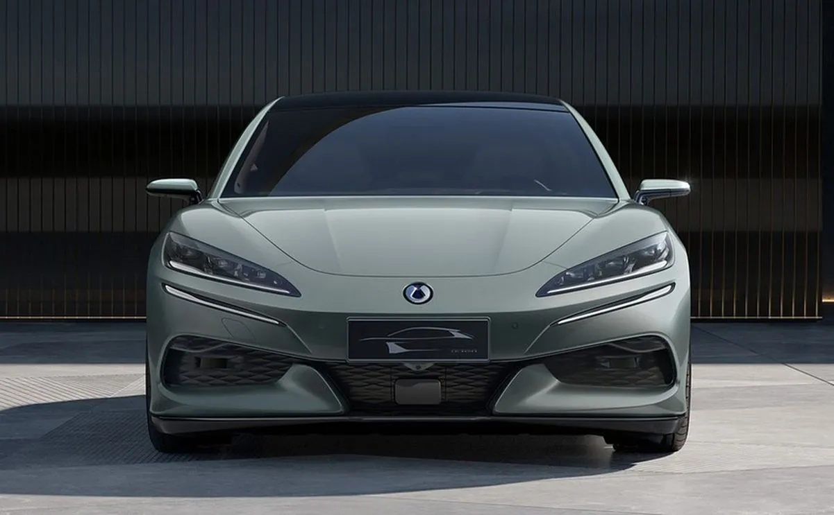 DENZA Z9 GT
