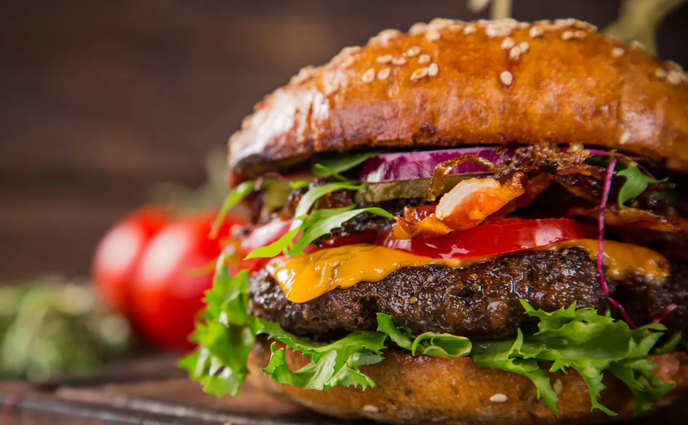 Fit burger wołowy, klasyka w lekkim wydaniu