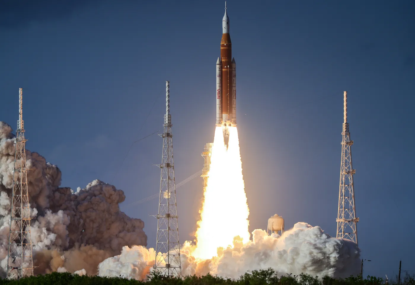 Statek Orion z załogą misji Artemis II leci w stronę Księżyca. Niezwykłe zdjęcia Ziemi [FOTO]