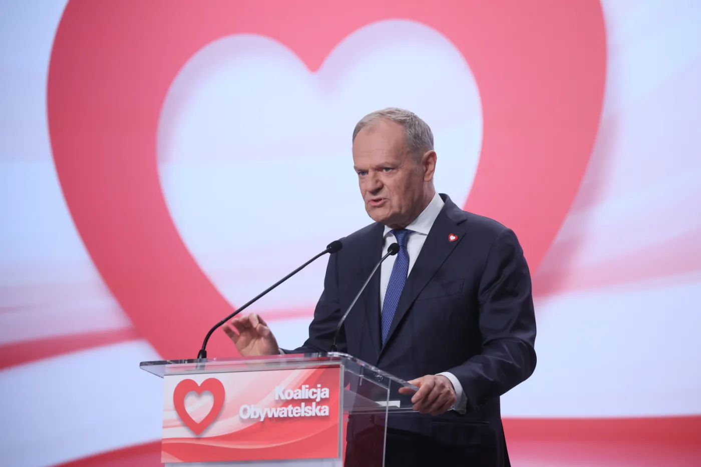 Ostre słowa Tuska. "Piątka Putina to piątka Kaczyńskiego"
