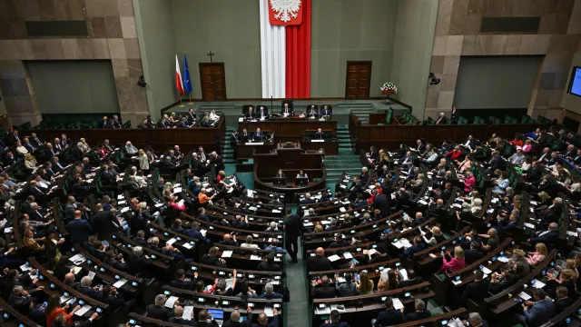 Bon senioralny. Komisje sejmowe przyjęły pakiet poprawek