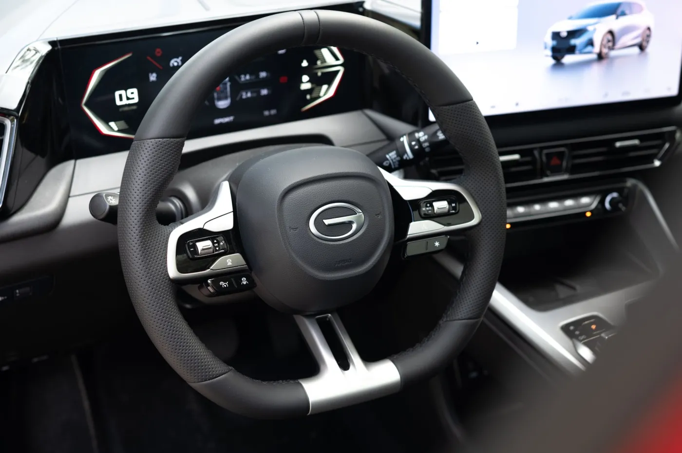 GAC Emzoom
