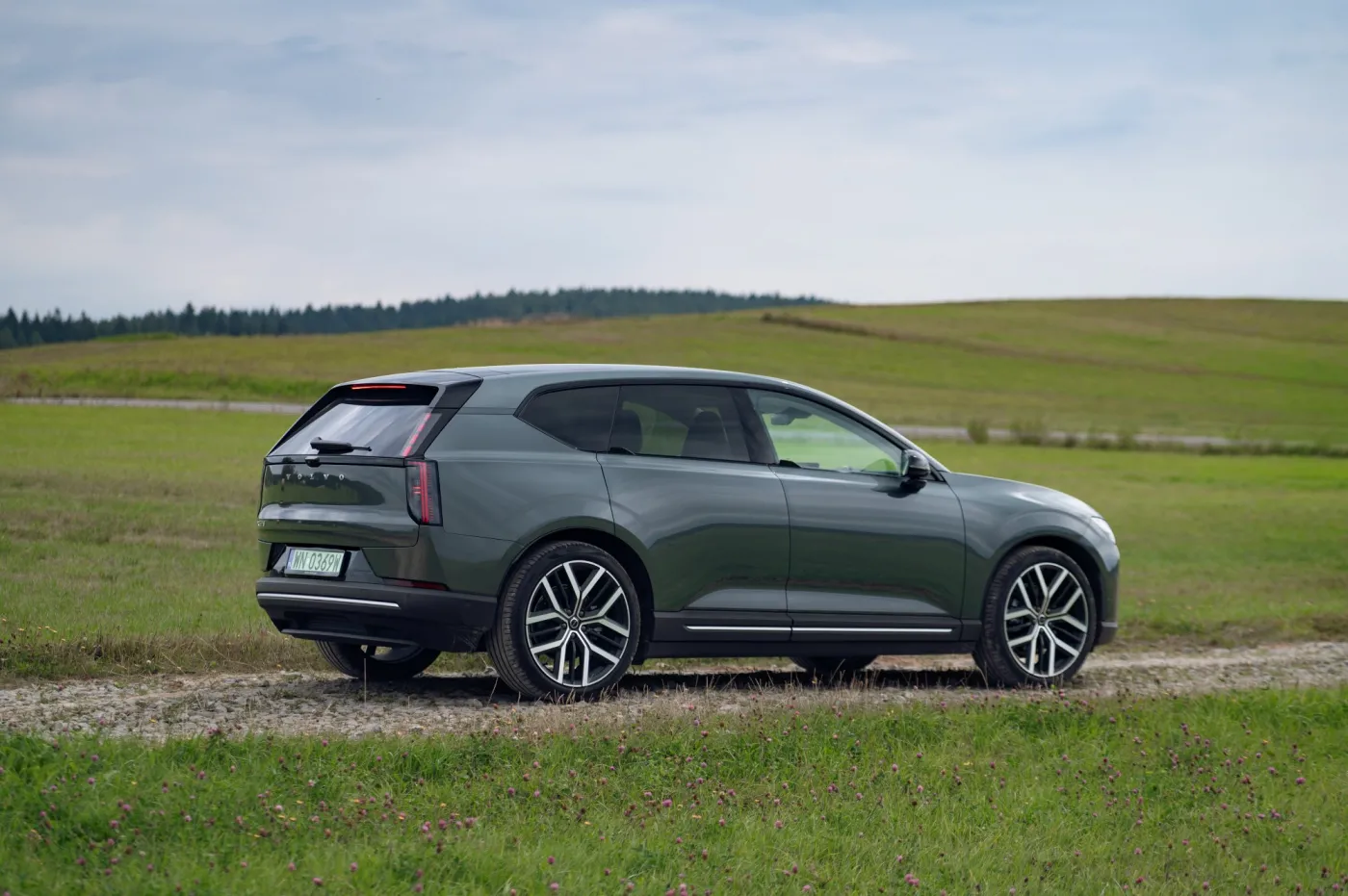 Volvo EX60
