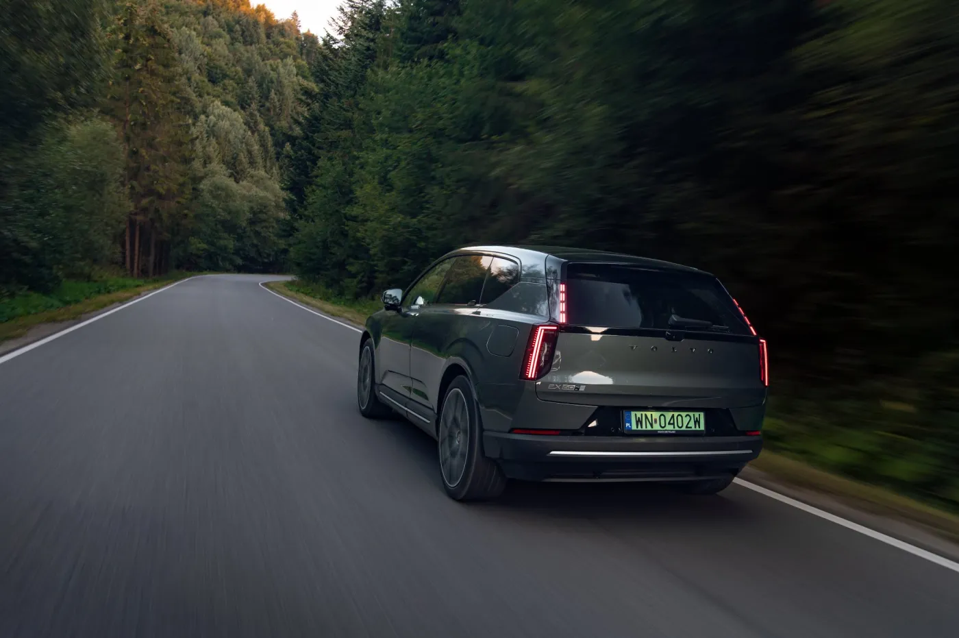 Volvo EX60