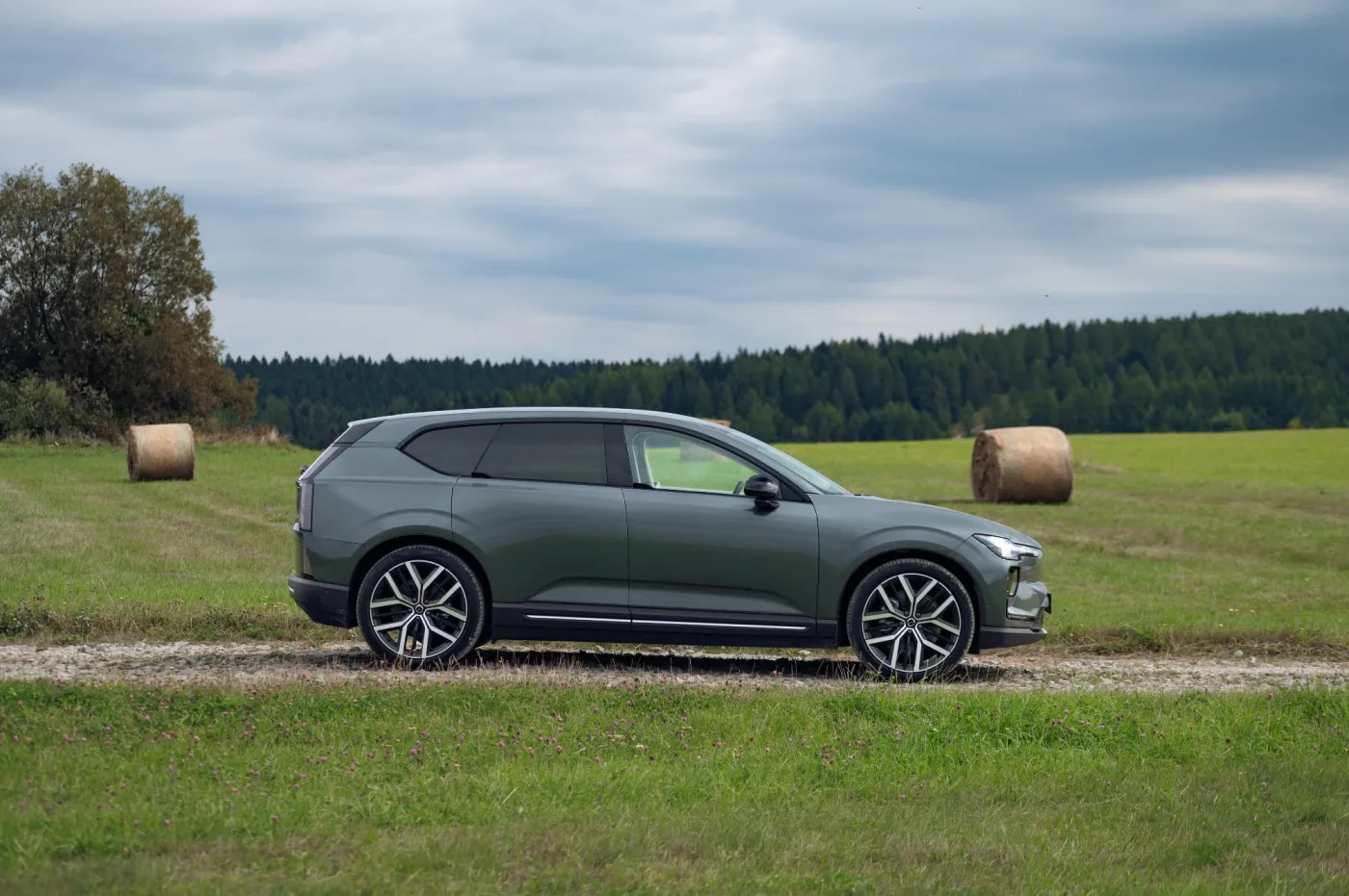 Volvo EX60