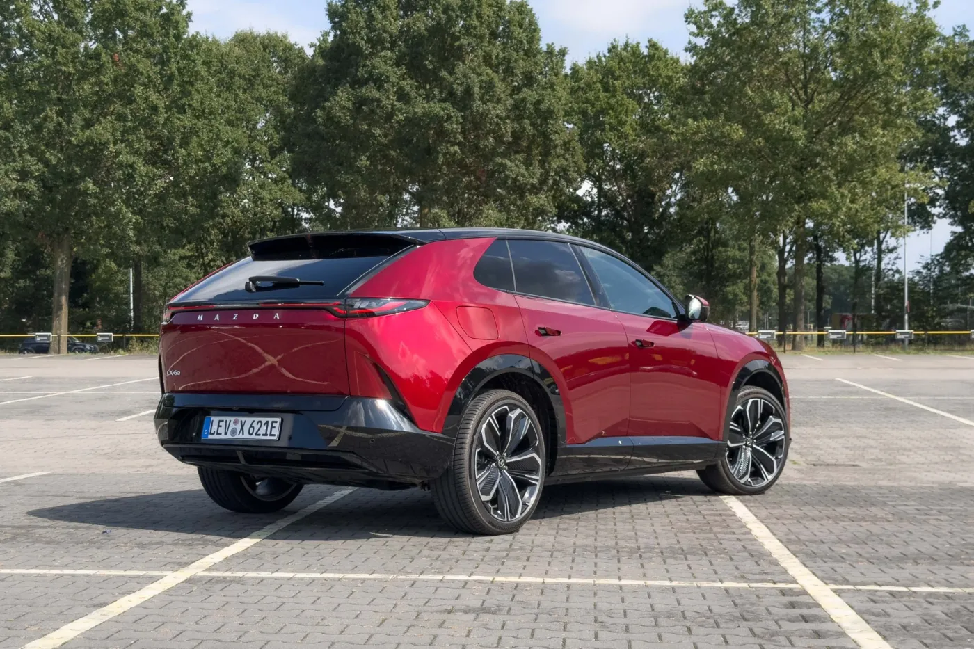 Mazda CX-6e
