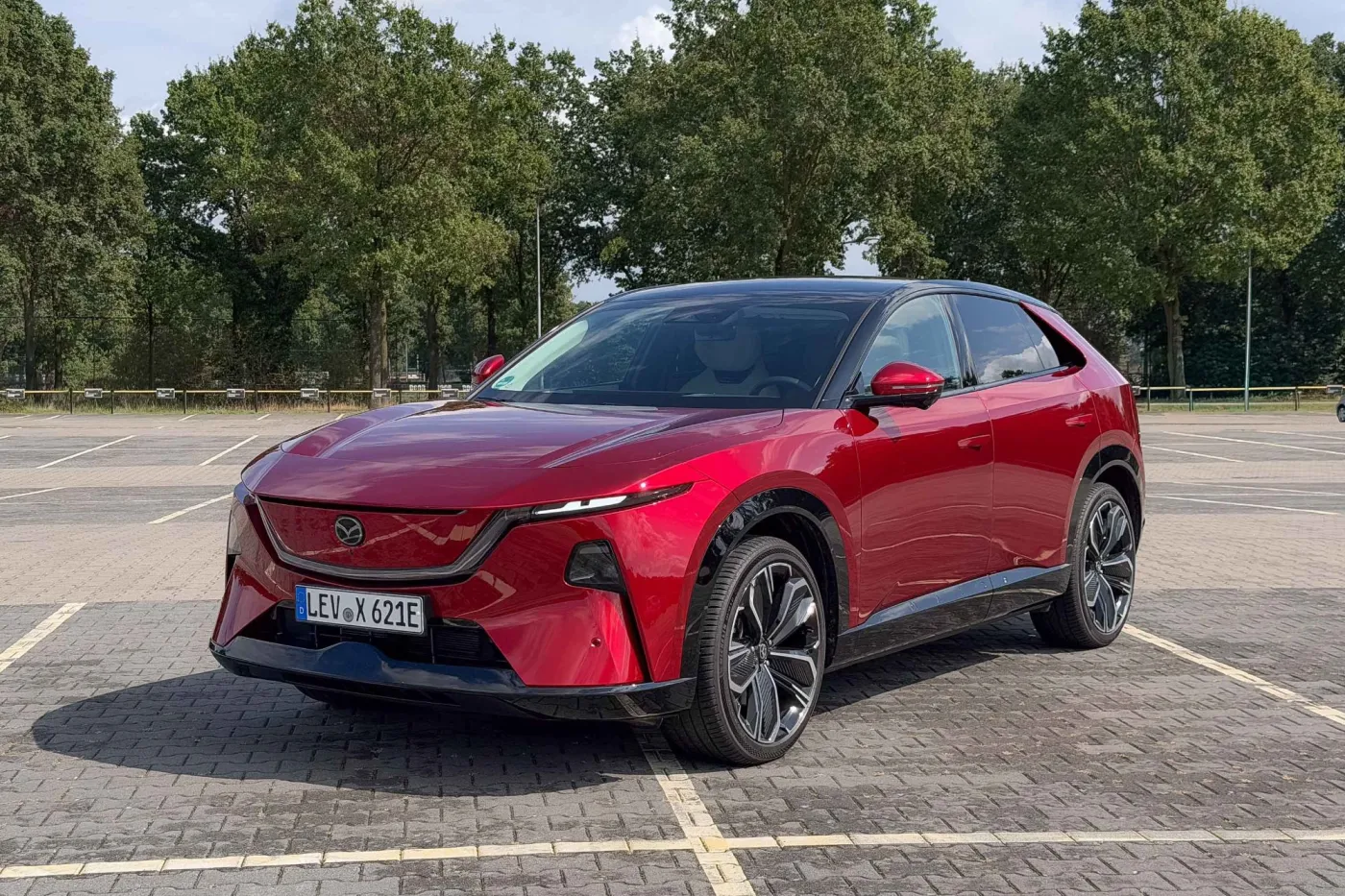 Mazda CX-6e