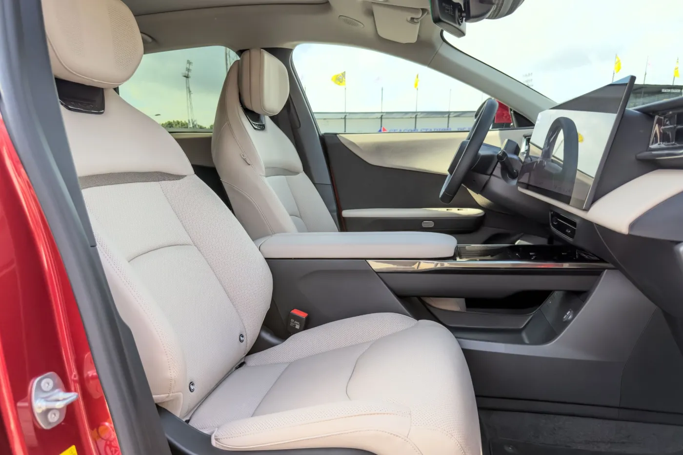Mazda CX-6e