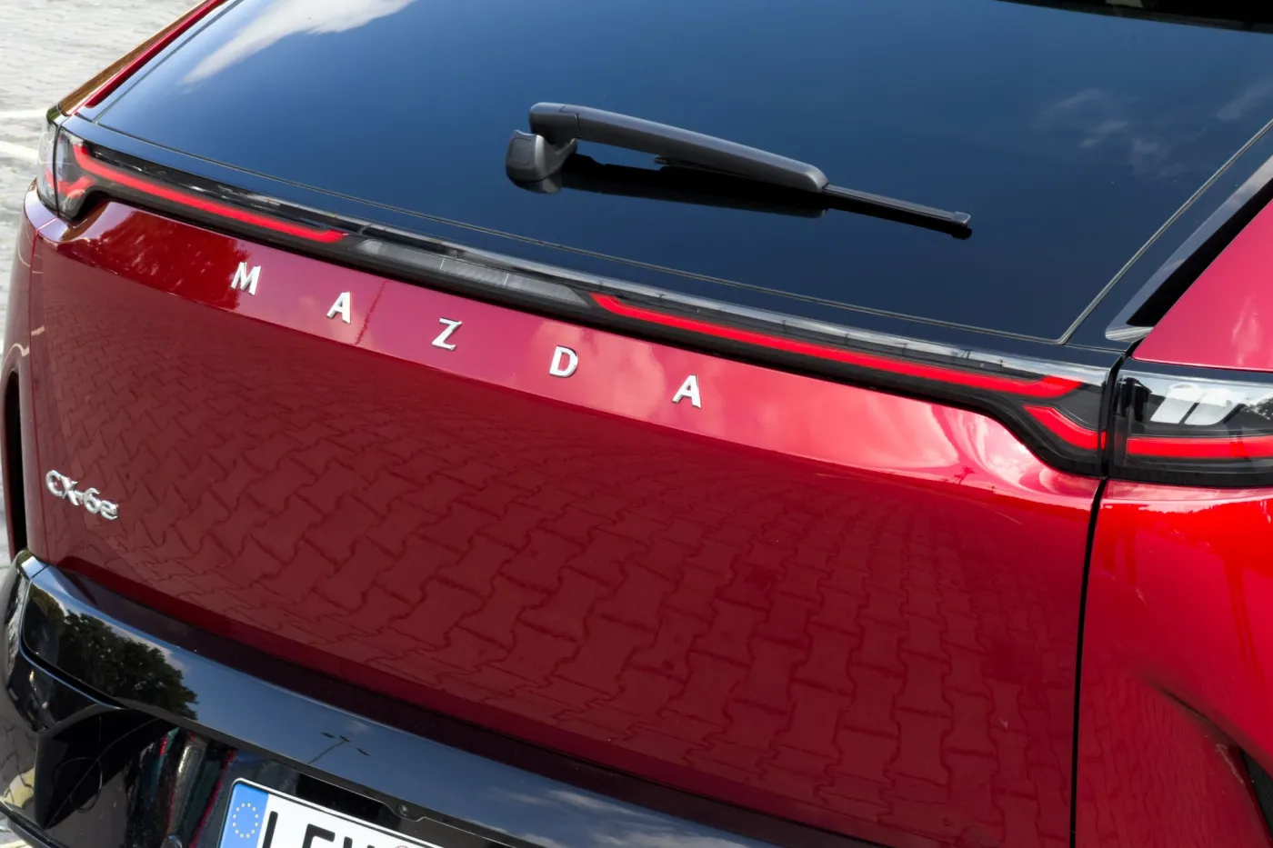 Mazda CX-6e