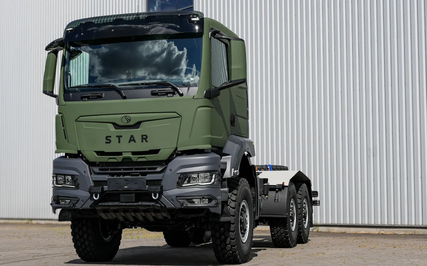 Nowy STAR 6x6