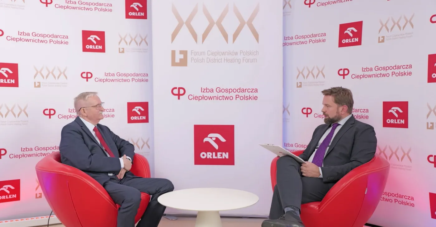 Od tradycyjnych źródeł do nowoczesnych systemów. Prof. Edward Szczechowiak o fundamentach ciepłownictwa