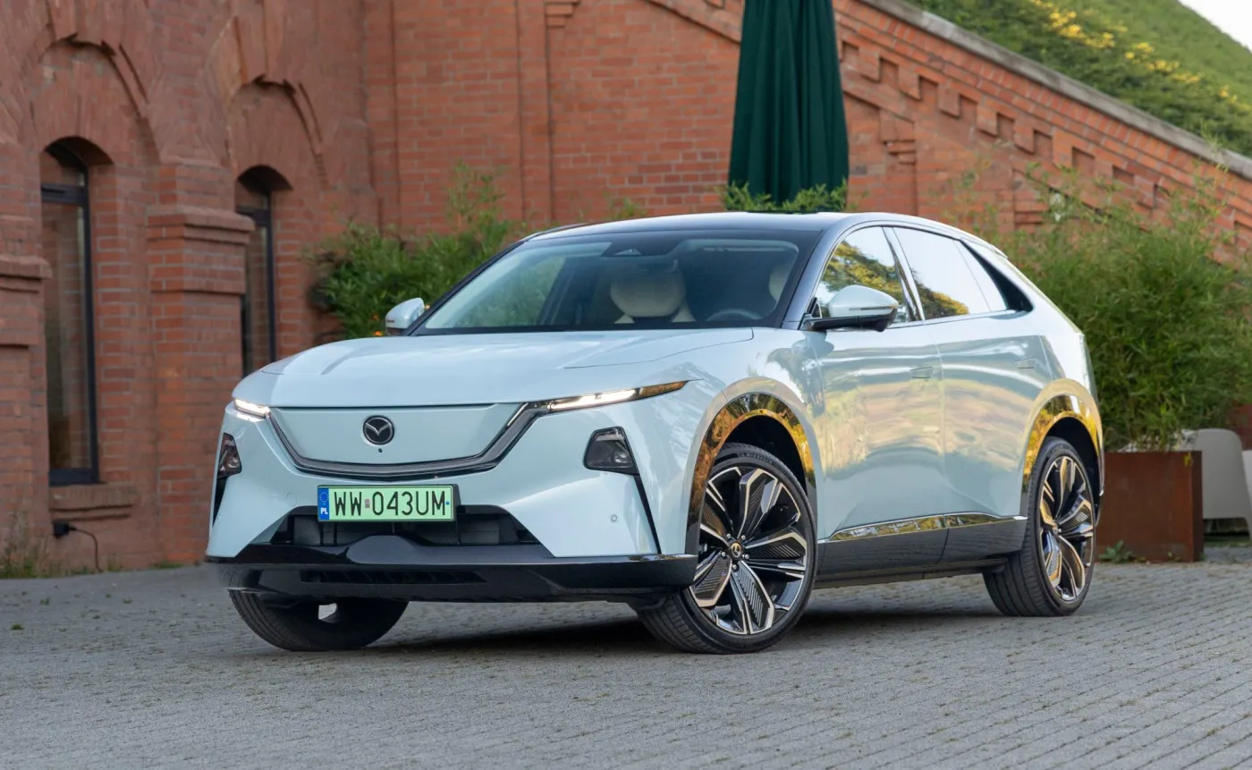 Mazda CX-6e