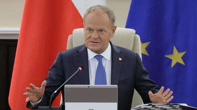 Ataki w szkołach. Premier Donald Tusk zwołał pilną naradę z ministrami