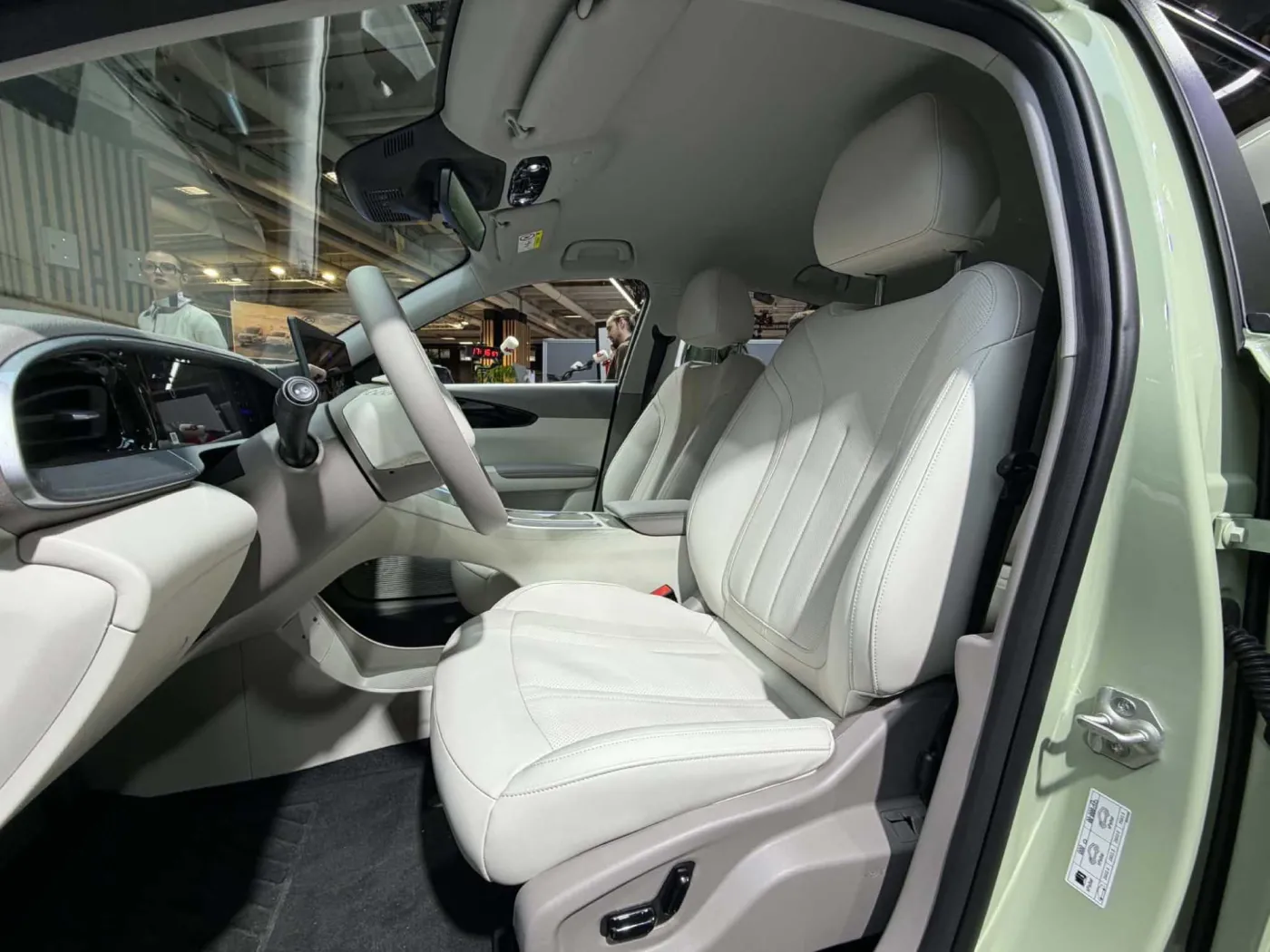 Nowe Geely E2