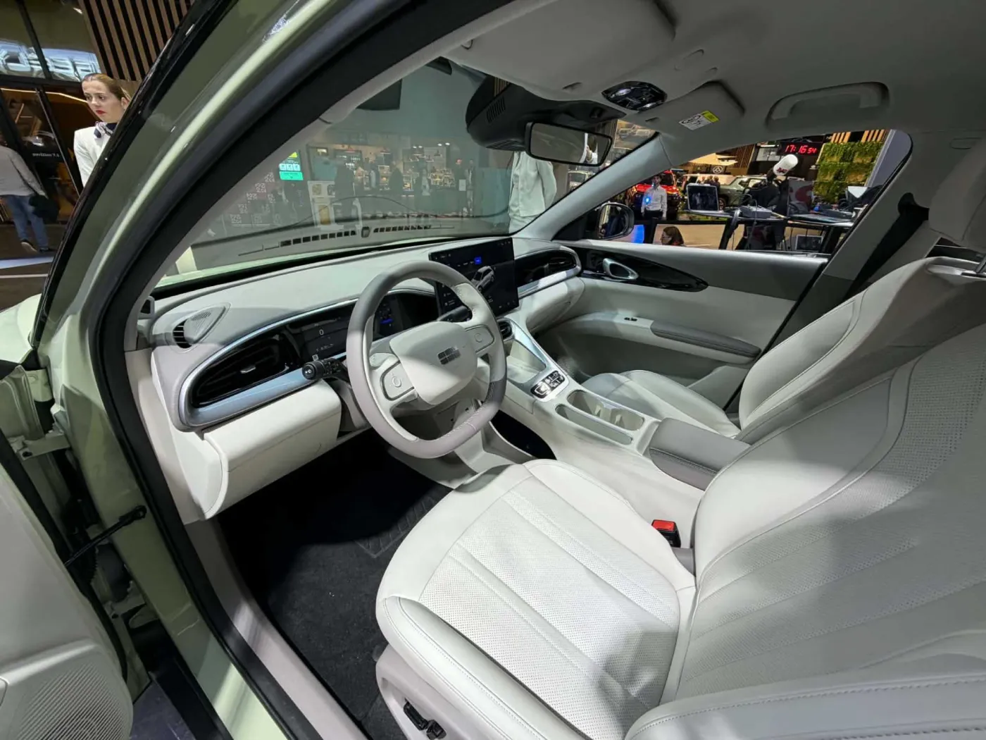 Nowe Geely E2