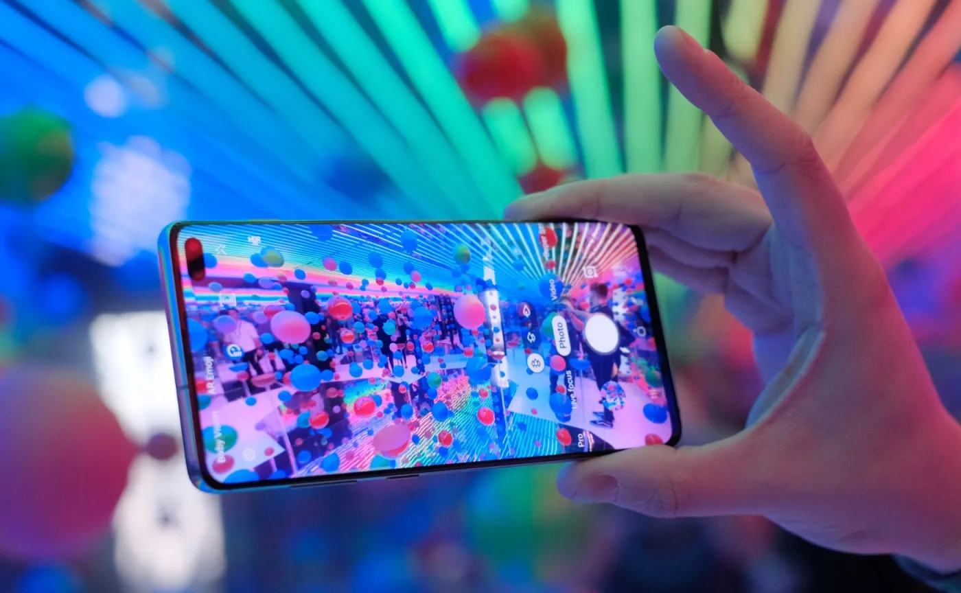 Tak ma wyglądać tegoroczny flagowiec Samsunga. Wyciekły pierwsze zdjęcia
