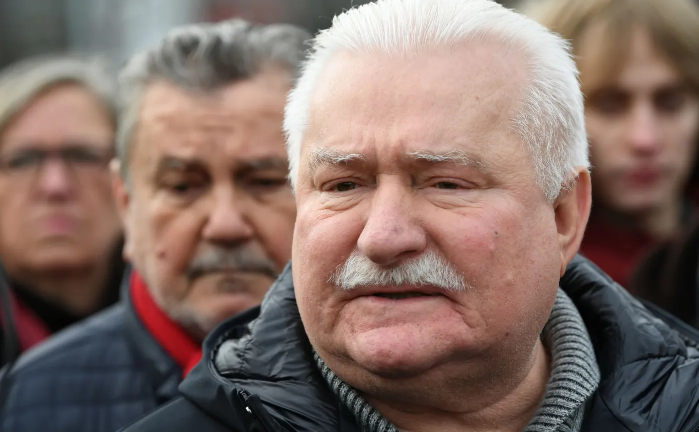 Wałęsa do prezydenta Dudy: Zabraniam panu powoływać się na "Solidarność"