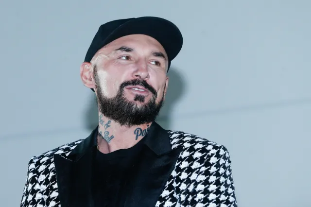 "Small World". Vega zapowiada zwiastun filmu o handlu dziećmi [WIDEO]