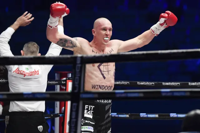 Cieślak przegrał na punkty walkę z Makabu o mistrzostwo świata WBC 