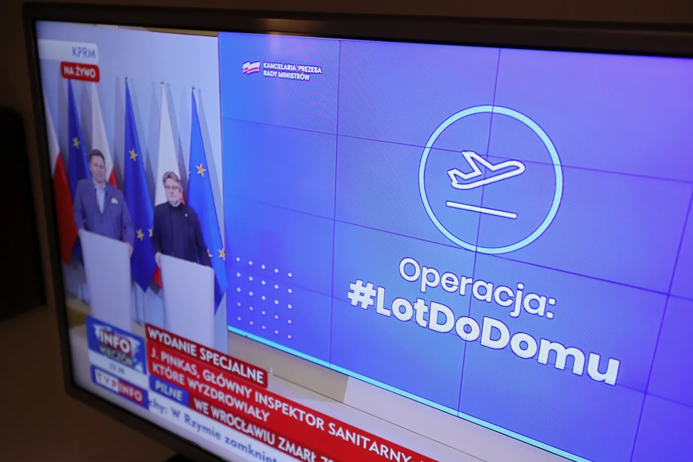 Premier o akcji "Lot do domu": Cena biletu będzie zryczałtowana