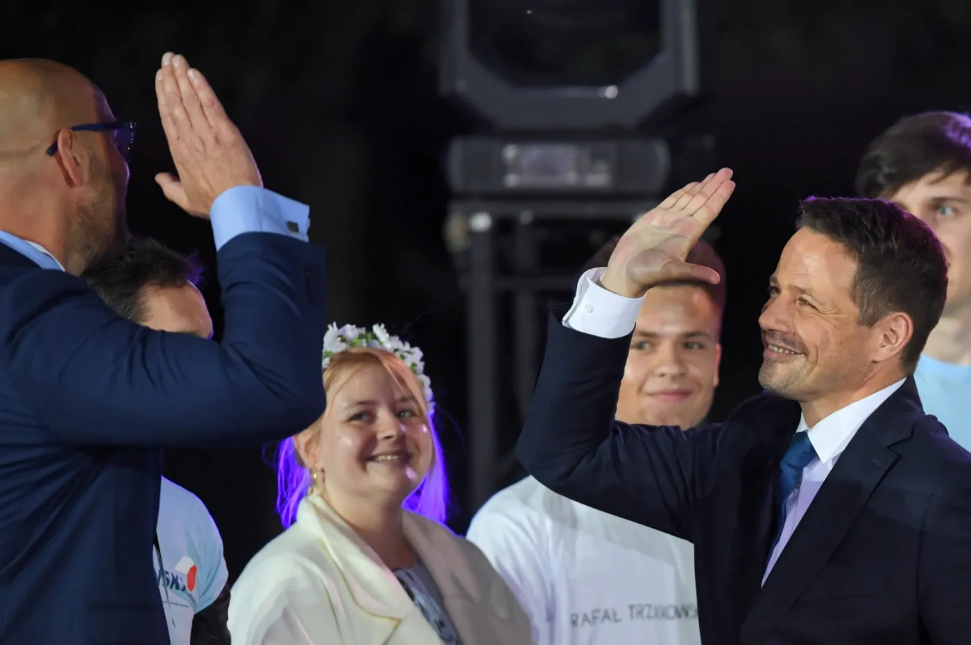 Współpracownicy Trzaskowskiego: "Może przegrać o włos, to będzie dewastujące"