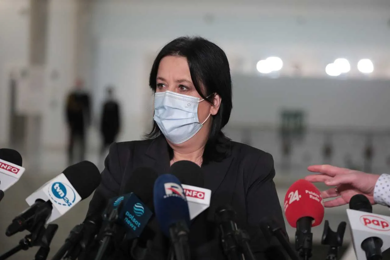 Rzeczniczka PiS: Ścisłe kierownictwo partii przyjęło rezygnację ministra Kościńskiego