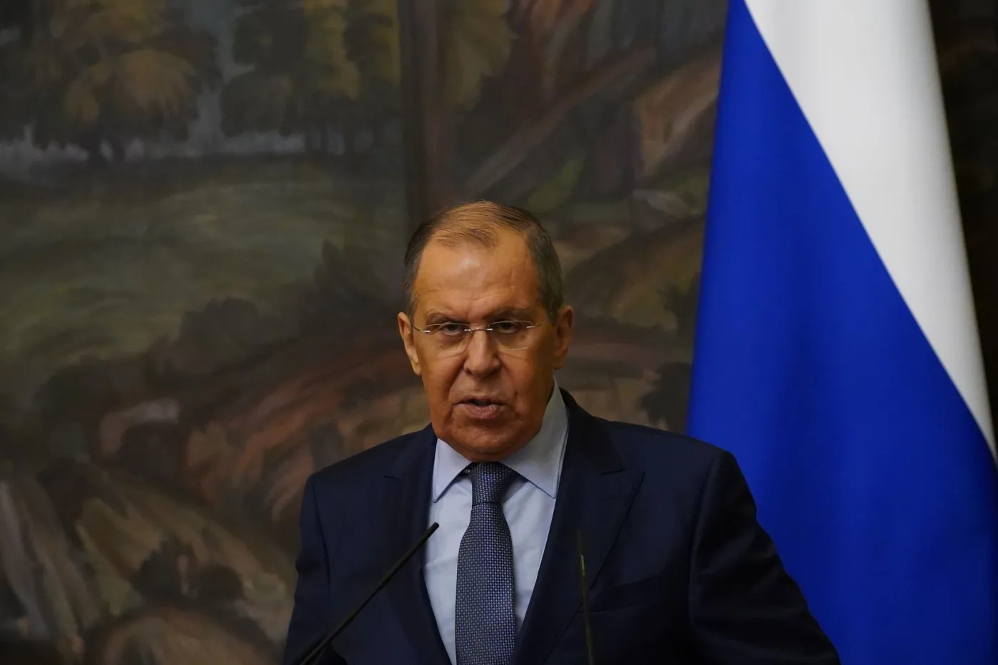 Ławrow ostrzega: Ryzyko wybuchu konfliktu nuklearnego jest realne