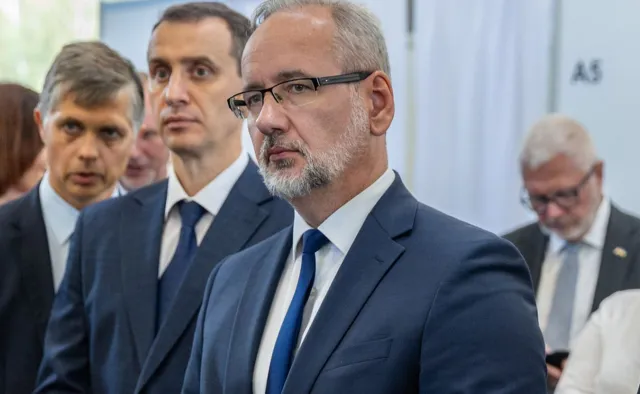 Minister zdrowia: Od 16 września wprowadzamy szczepienie drugą dawką przypominającą