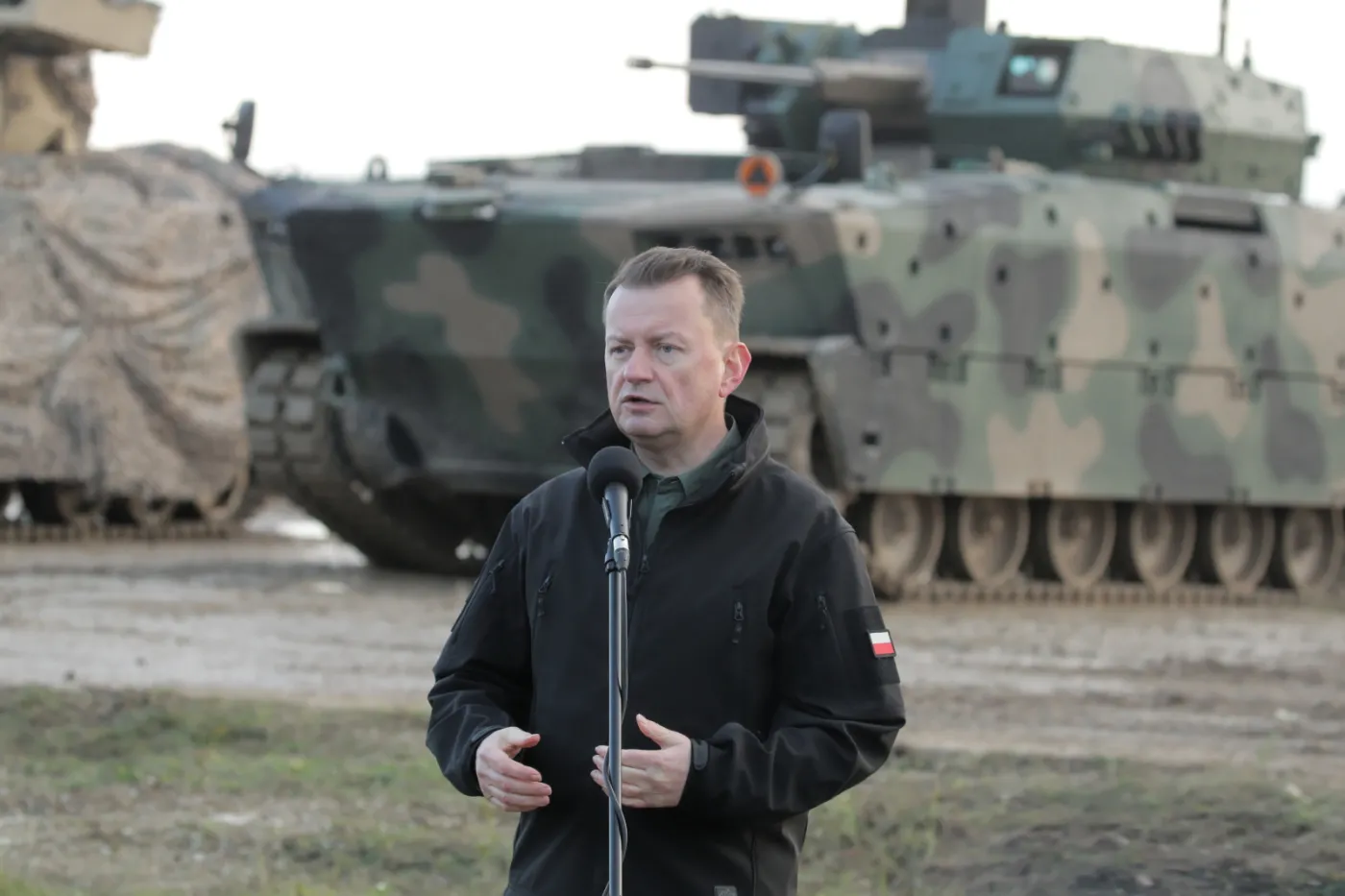 Błaszczak: W przyszłym roku odbierzemy pierwsze wyrzutnie HIMARS