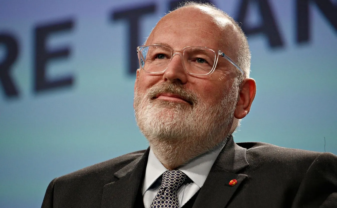 Frans Timmermans ma zdekarbonizować Europę