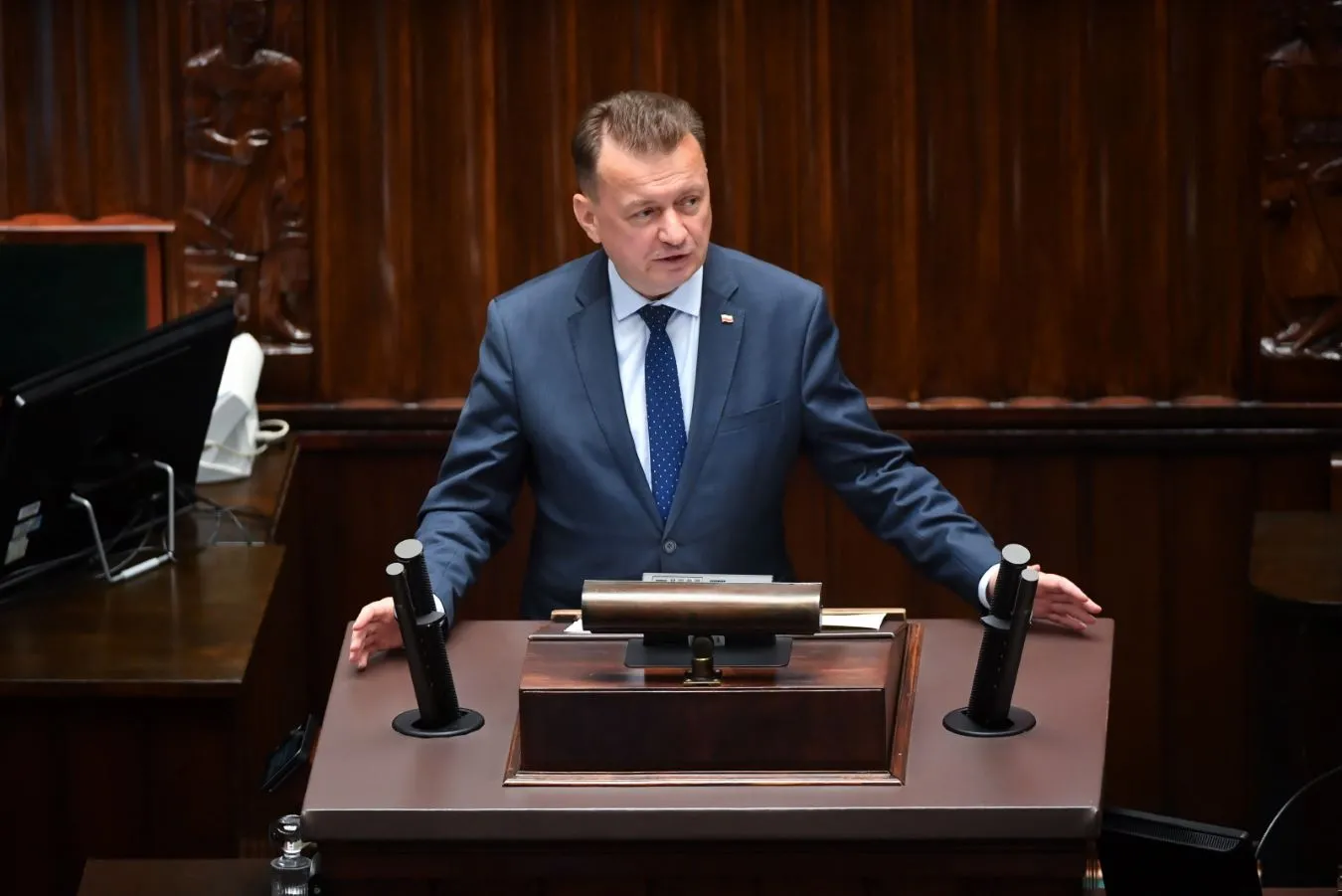Wotum nieufności wobec szefa MON. Sejm podjął decyzję