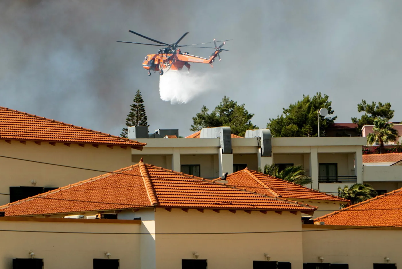 Pożar na Rodos doprowadził do największej ewakuacji w historii Grecji