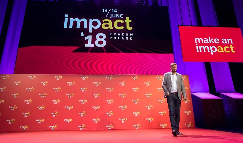 Ludzie Impact: Peter Carlsson - zjechał świat, zrobił karierę i zakochał się w proekologicznym biznesie