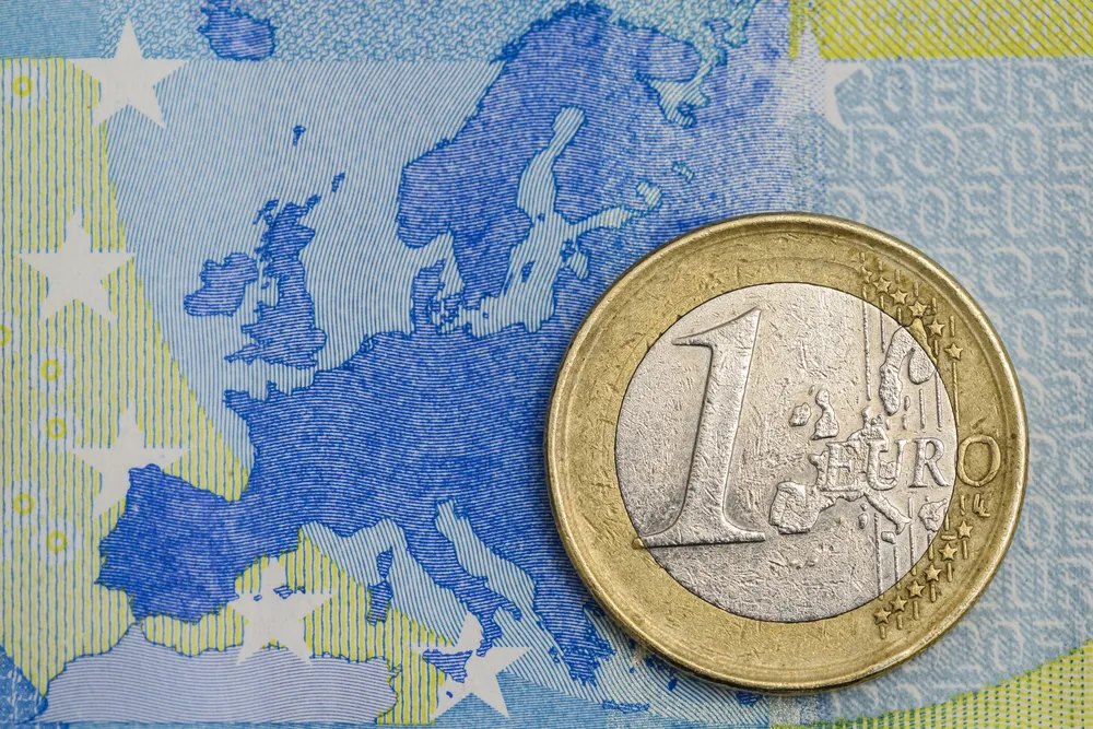 Polska prawica ma sadomasochistyczny stosunek do UE [OPINIA]