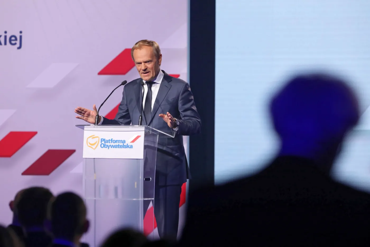 Tusk: Polska jest sama jak nigdy. PiS w 100 proc. realizuje rosyjską agendę